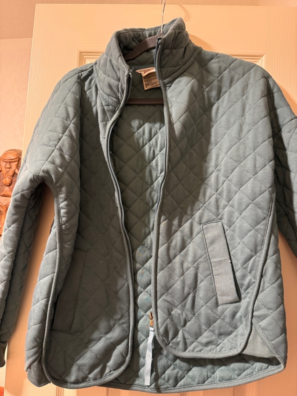 Quilted women’s Jacket in Sage Green - Casual Zip Front
